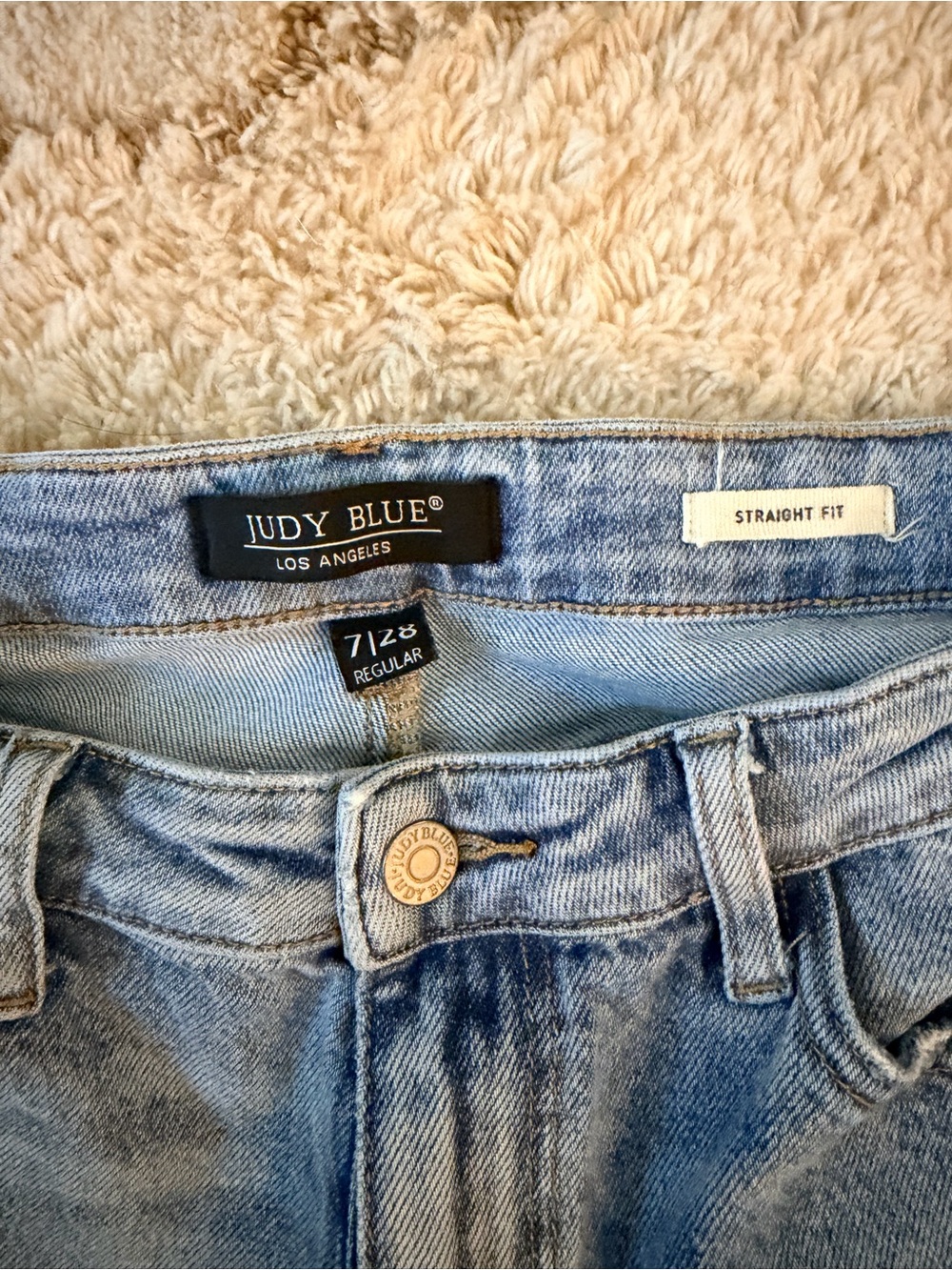 Light Blue Judy Blue Women’s Straight-Leg Jeans - Picture 2 of 3